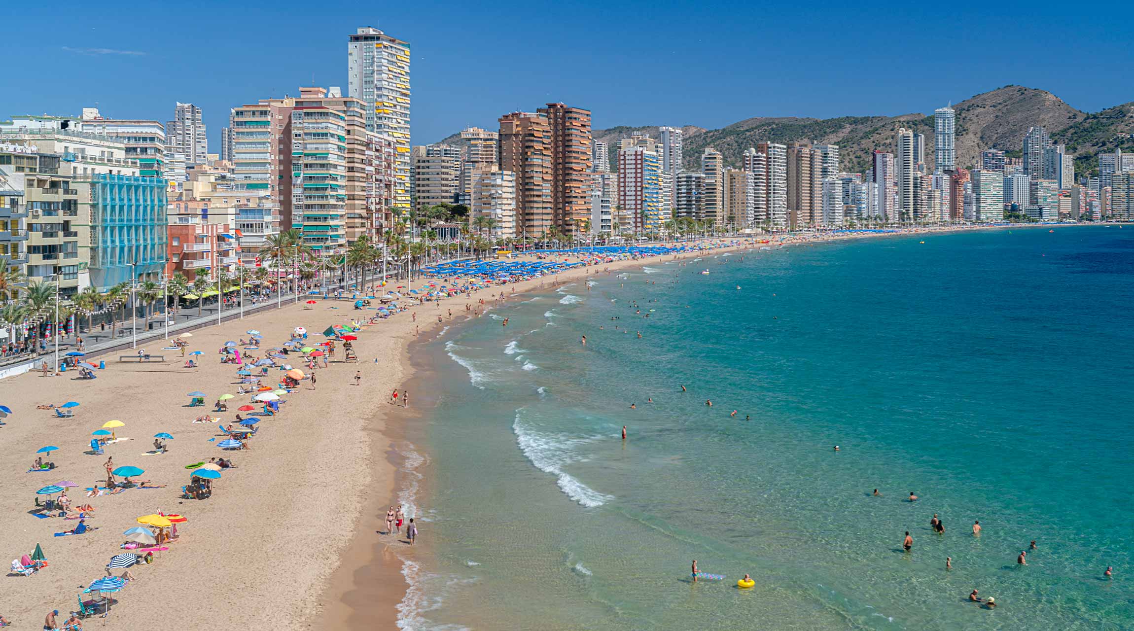 Skyline en strand van Benidorm